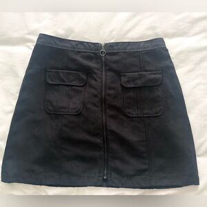 Hollister Black Faux Suede Mini Skirt with Pockets - Size 7 NWT